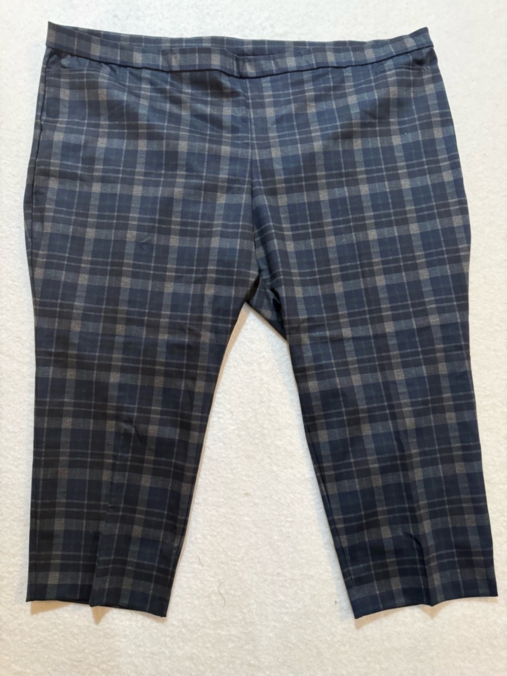 Susan Graver Navy and Gray Plaid Chinos